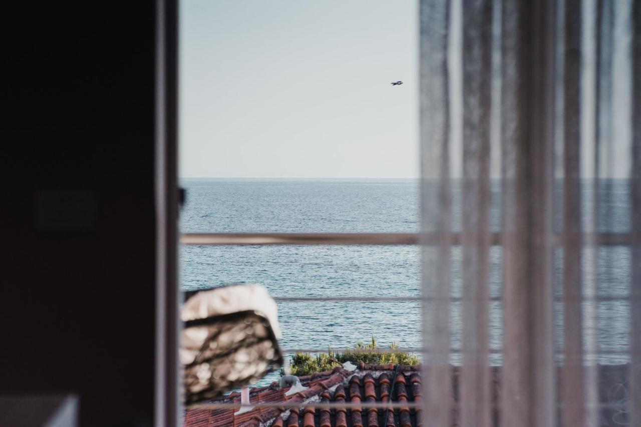 Himara 28 Hotel Экстерьер фото