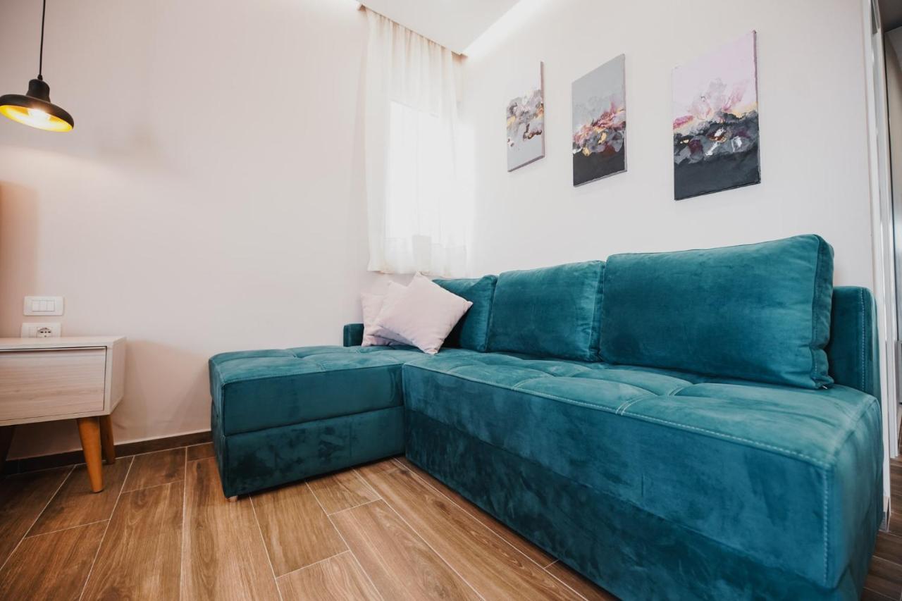 Himara 28 Hotel Экстерьер фото