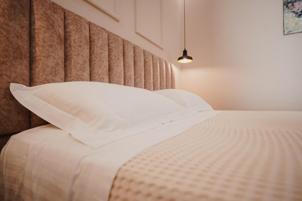 Himara 28 Hotel Экстерьер фото